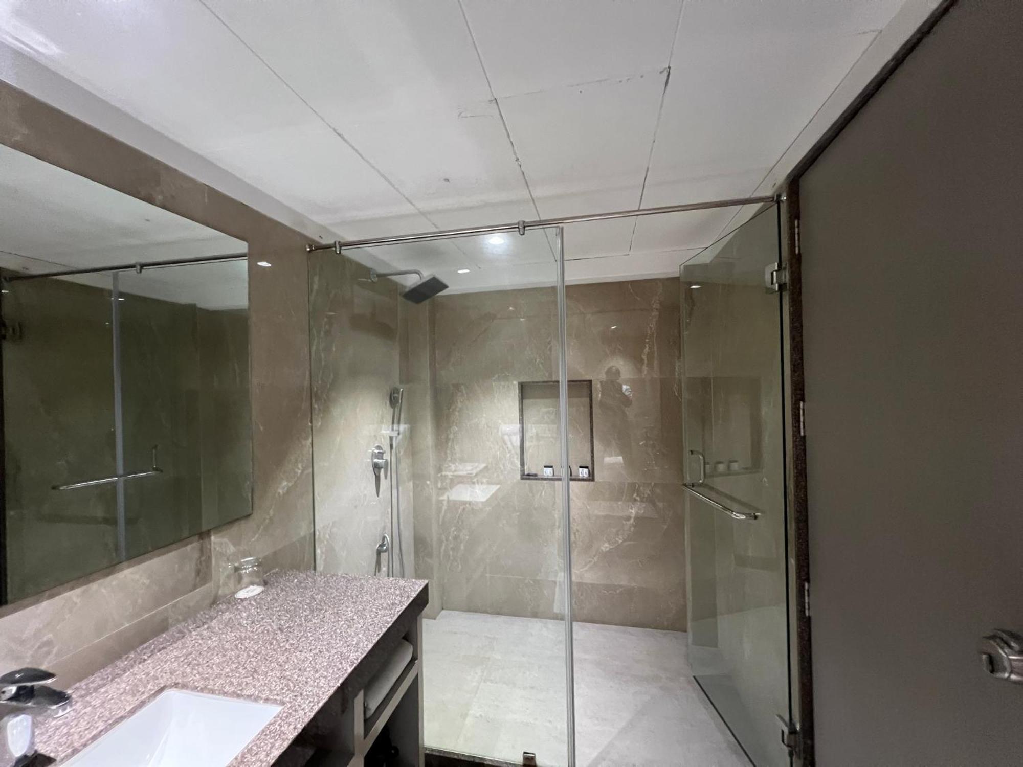 Vits Shalimar, Ankleshwar Hotel Buitenkant foto