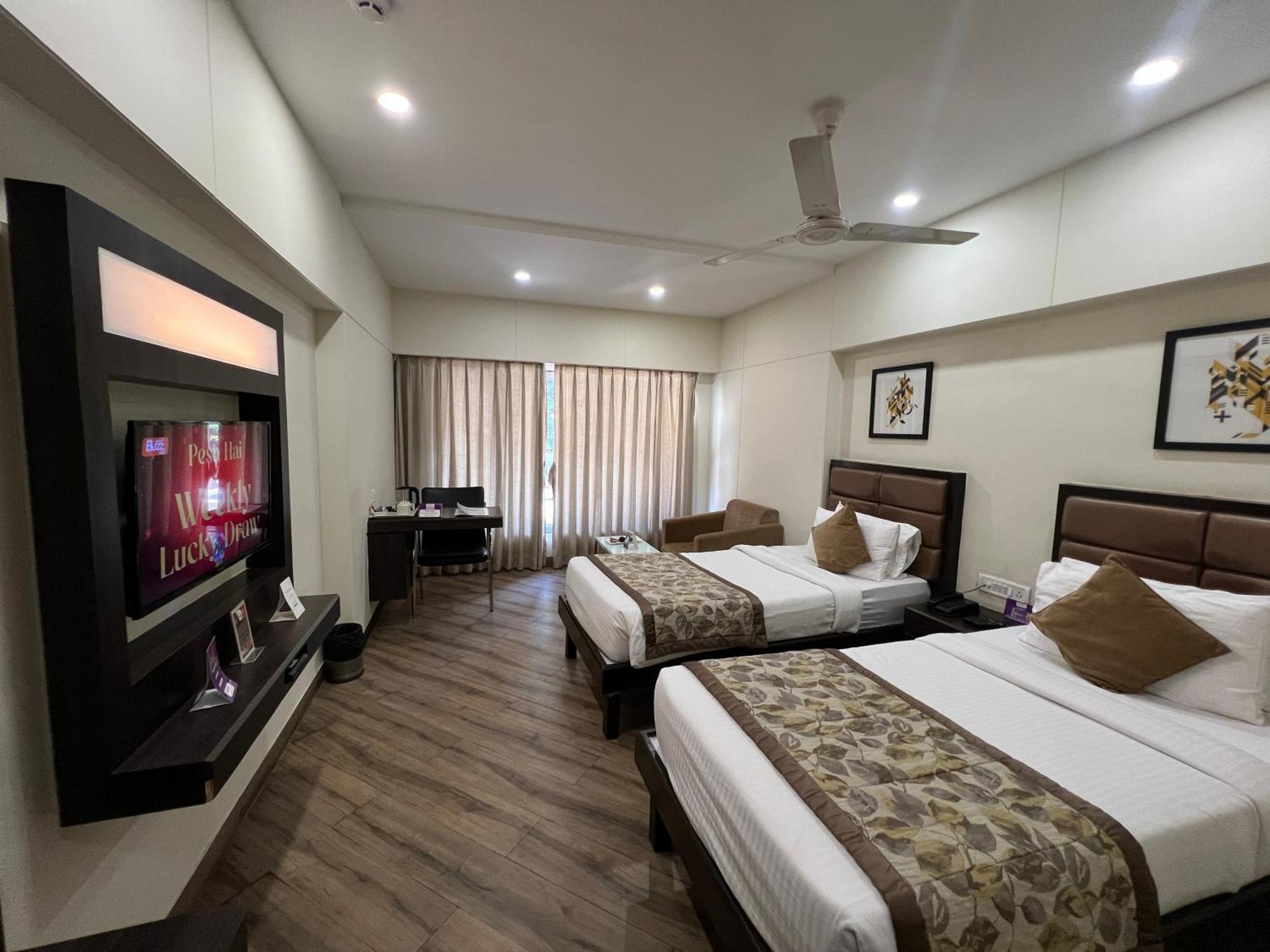 Vits Shalimar, Ankleshwar Hotel Buitenkant foto