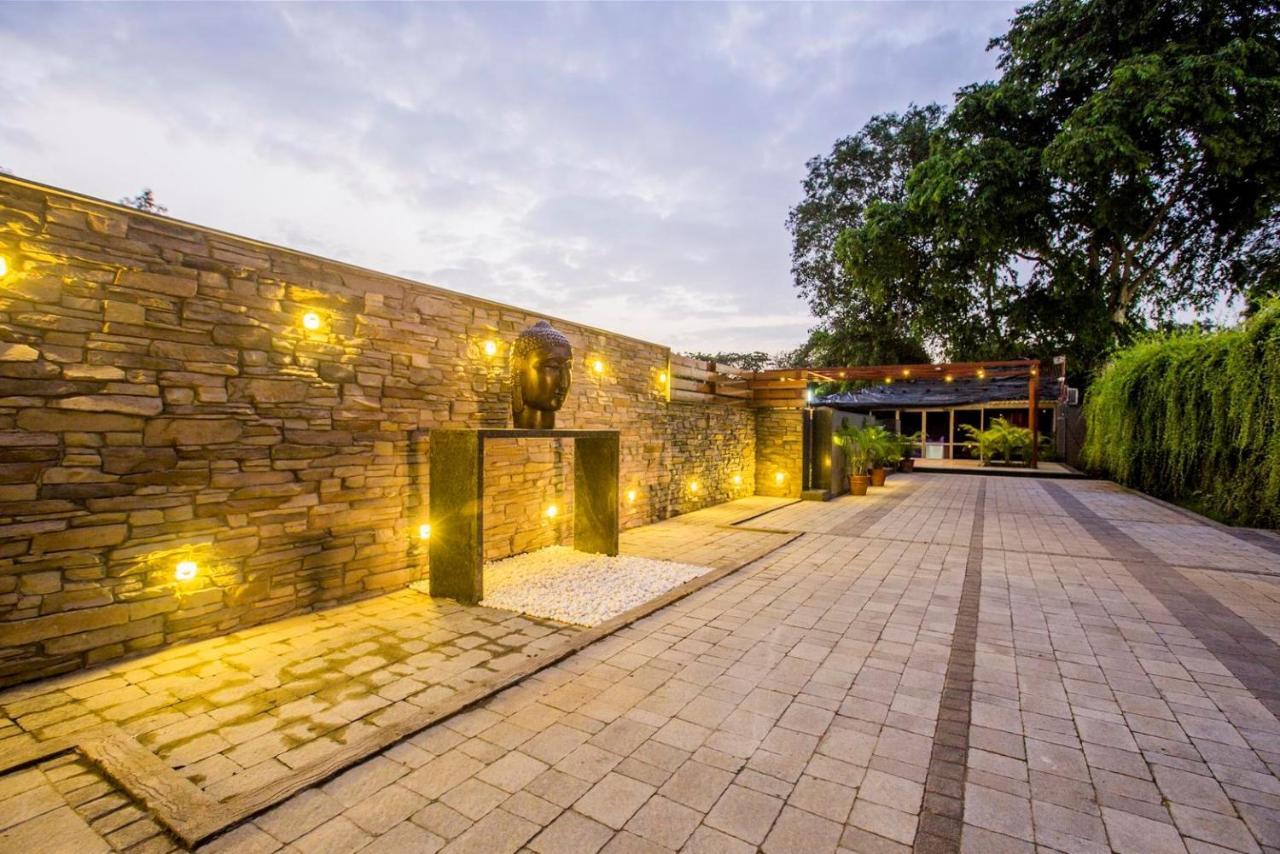 Vits Shalimar, Ankleshwar Hotel Buitenkant foto