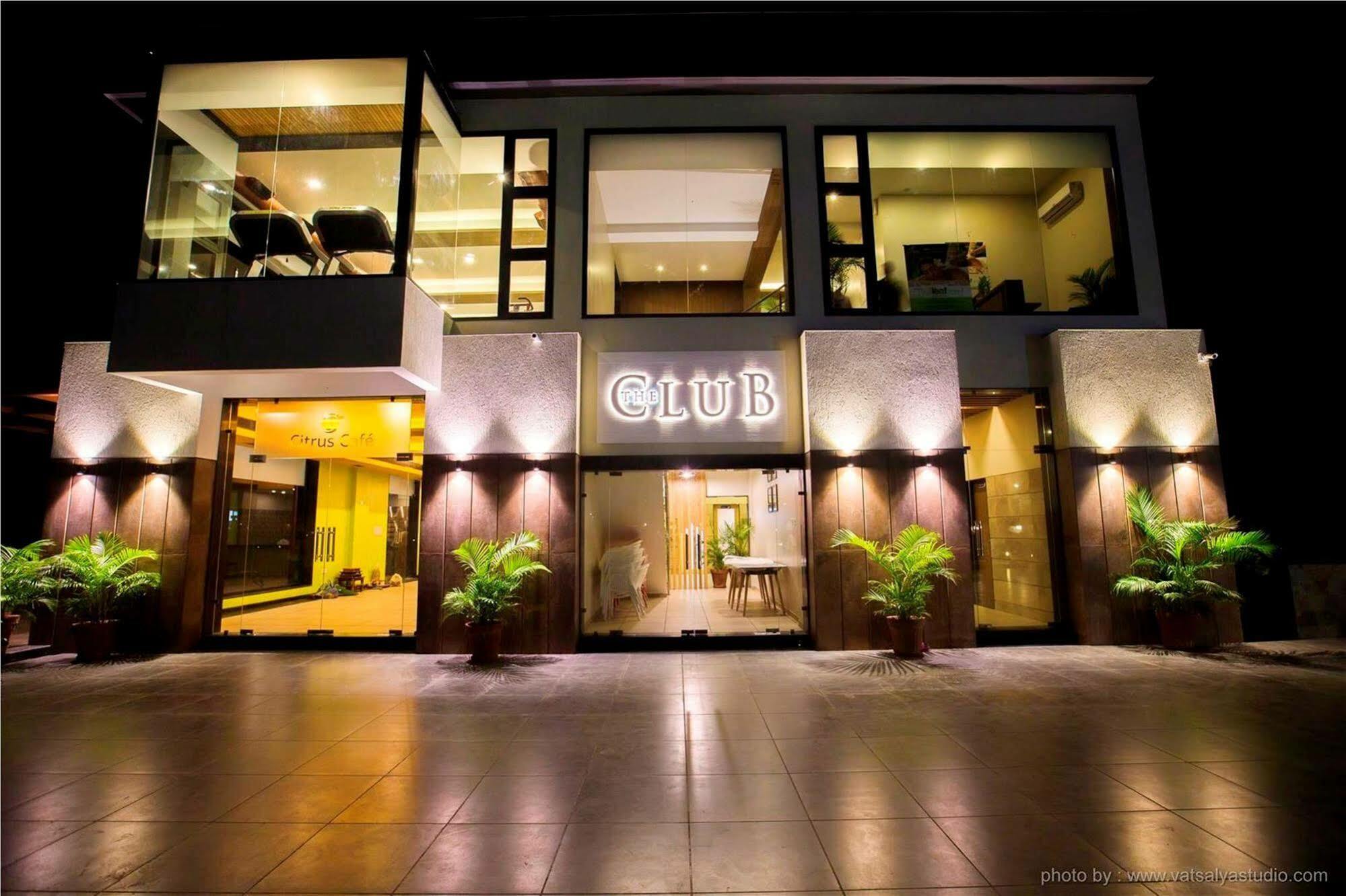 Vits Shalimar, Ankleshwar Hotel Buitenkant foto