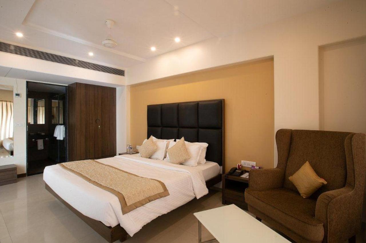 Vits Shalimar, Ankleshwar Hotel Buitenkant foto